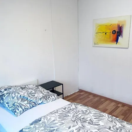 Comfortable In アパート *